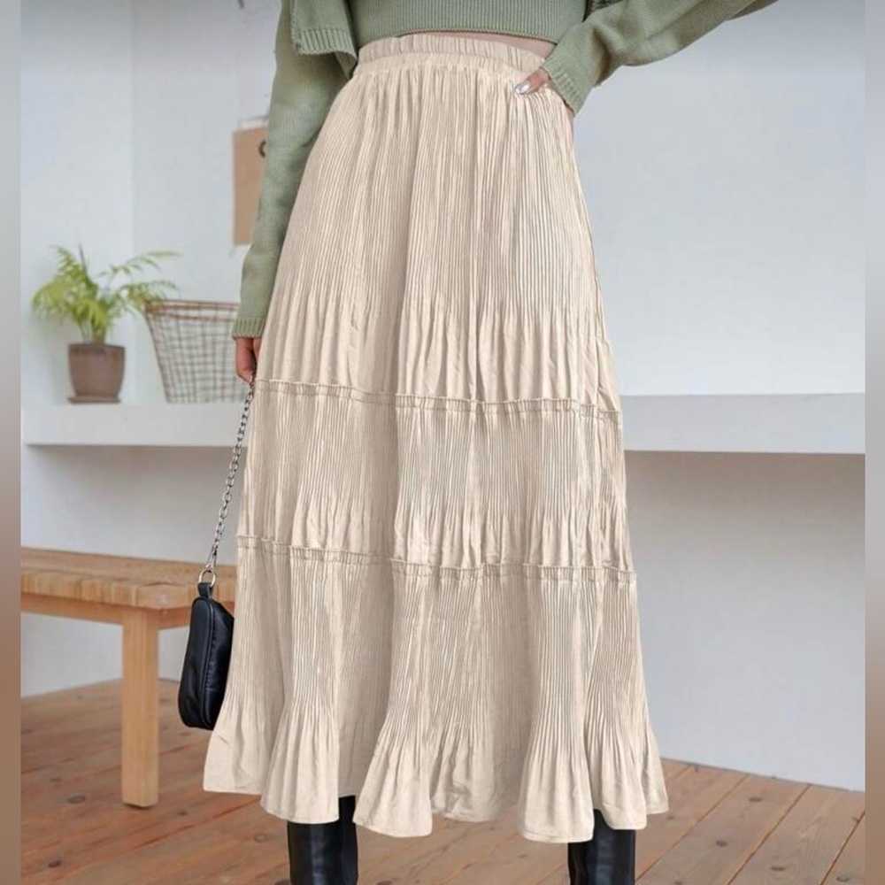 Elegant Pink Pleated Skirt